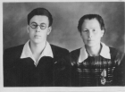 А.Ф. Рар с матерью Татьяной Карловной. Хабаровск, 1951